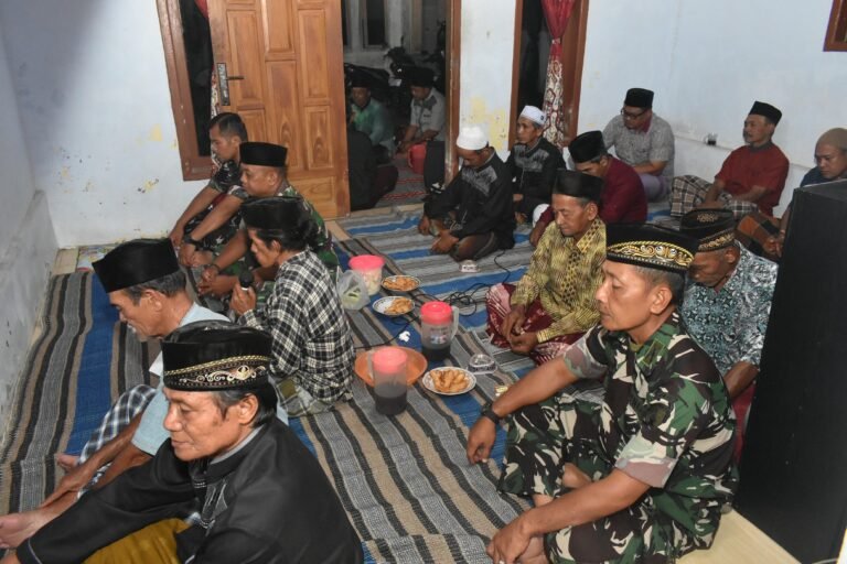 ‎Tahlilan Rutin Malam Jum’at di Suasana TMMD 126 Lebakharjo ‎