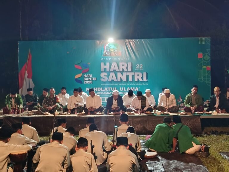 Babinsa Koramil 0825/20 Songgon Hadiri Haul Dan Istiqosah Akbar Masakyih Dalam Rangka Memperingati Hari Santri Nasonal Tahun 2025