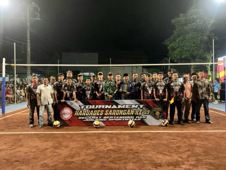 Babinsa Menghadiri Turnamen Bola Voli Dalam Rangka Hari Jadi Desa Sarongan Ke-59 Tahun 2025 Se Kecamatan Pesanggaran