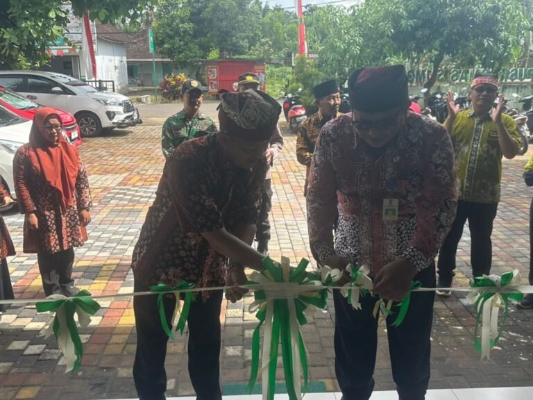 Anggota Koramil 0825-11/Pesanggaran Hadir Peresmian dan Tasyakuran Puskesmas Sumberagung