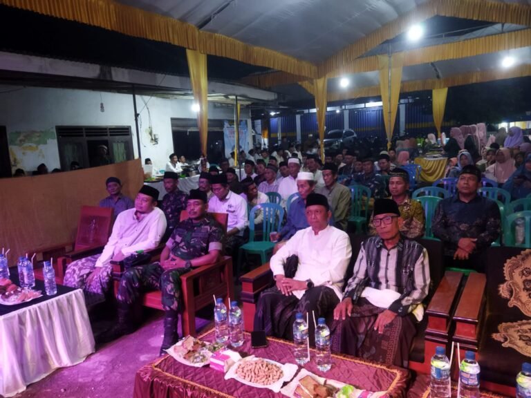 Anggota Koramil Pesanggaran Menghadiri Peringatan Hari Besar Islam Isro’ Mi’roj Nabi Muhammad SAW dan Santun Anak Yatim Piatu
