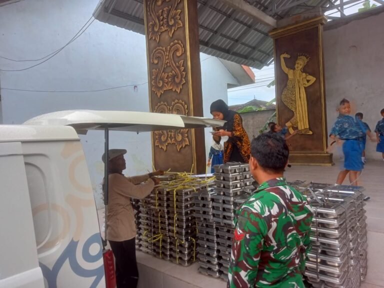 Koramil Pesanggaran Pendampingan dan Pendistribusan Makan Bergizi Gratis Dukung Gizi dan Prestasi Anak
