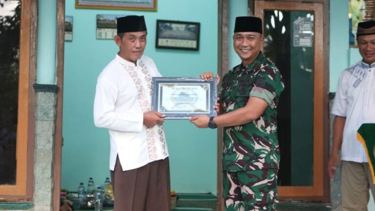 Dandim 0825/Banyuwangi Hadiri Pelepasan Purna Tugas Kapten Cba Wailik, Momen Haru Pengabdian Prajurit TNI yang Tuntas dengan Kehormatan