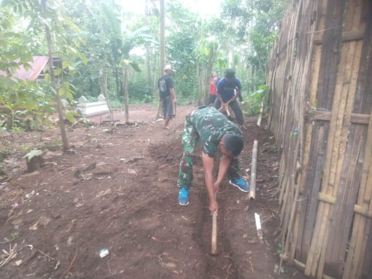 Pengerjaan Pipanisasi SPAM TMMD Ke-128 Capai 30 Persen, Jalur 3 Km Digali dari Mata Air Kloangan ke Dusun Klagin
