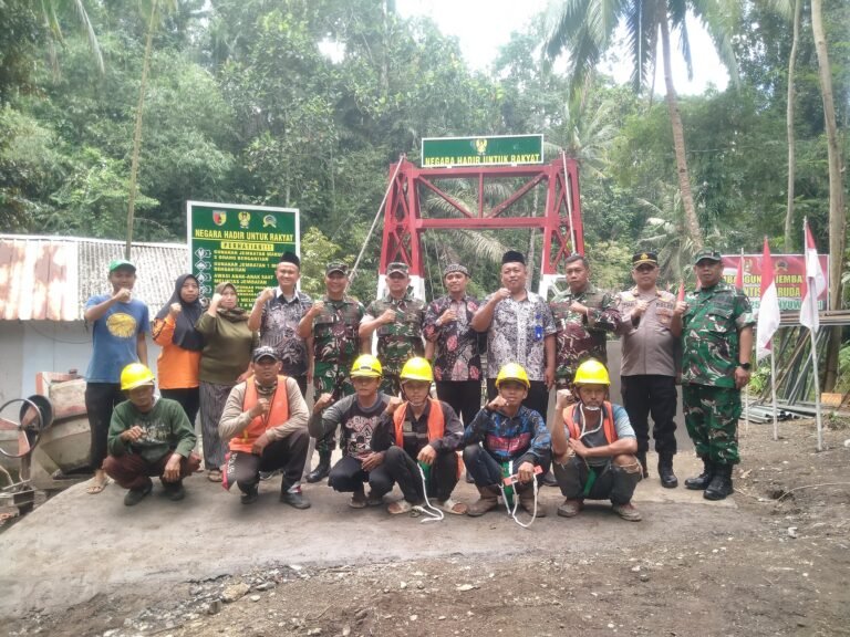 Danrem 083/Baladhika Jaya Turun Langsung: Tinjau Koperasi Merah Putih dan Perkuat Jembatan Penghubung Warga Songgon