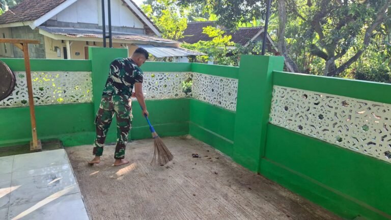 Satgas TMMD Ke-128 Gelar Kerja Bakti di Masjid Nurul Jannah