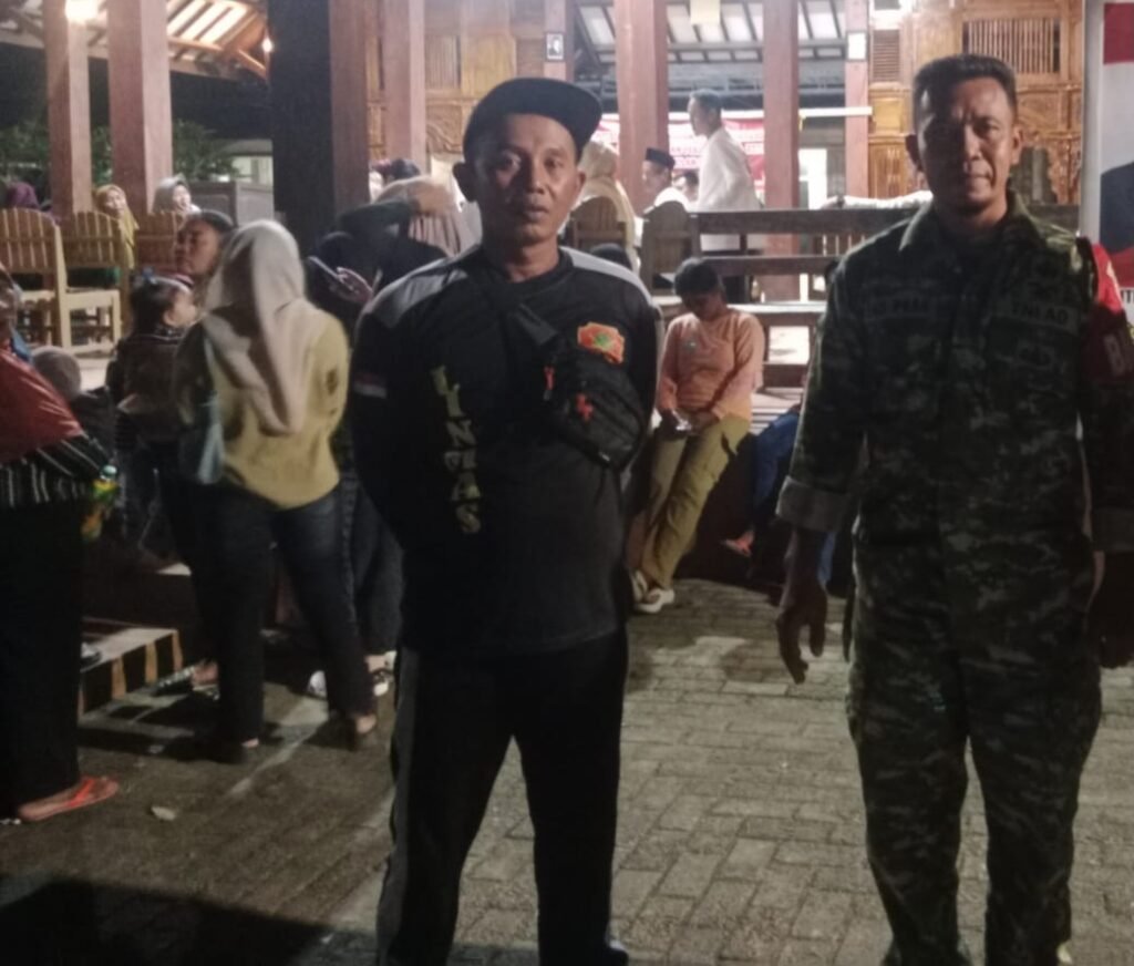 Kehadiran Babinsa Pengamanan Dalam Rangka Pemilihan Calon Anggota BPD Sarongan Perwakilan Perempuan