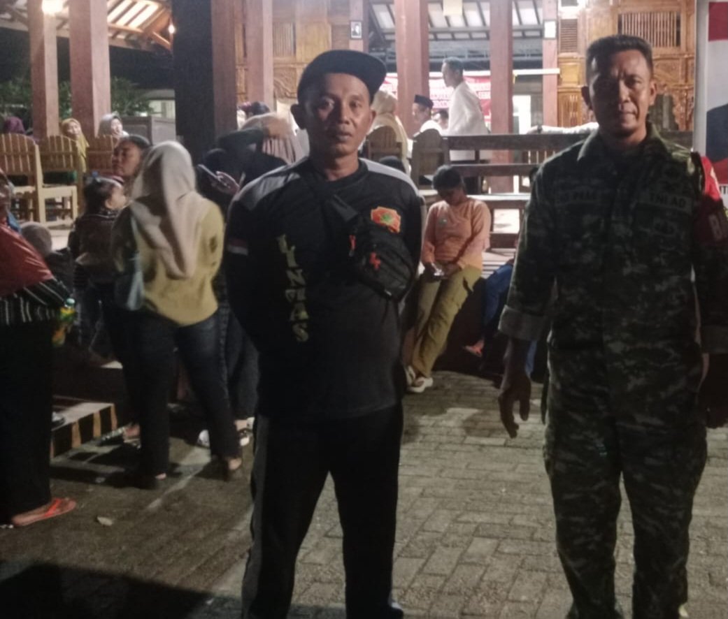 Kehadiran Babinsa Pengamanan Dalam Rangka Pemilihan Calon Anggota BPD Sarongan Perwakilan Perempuan